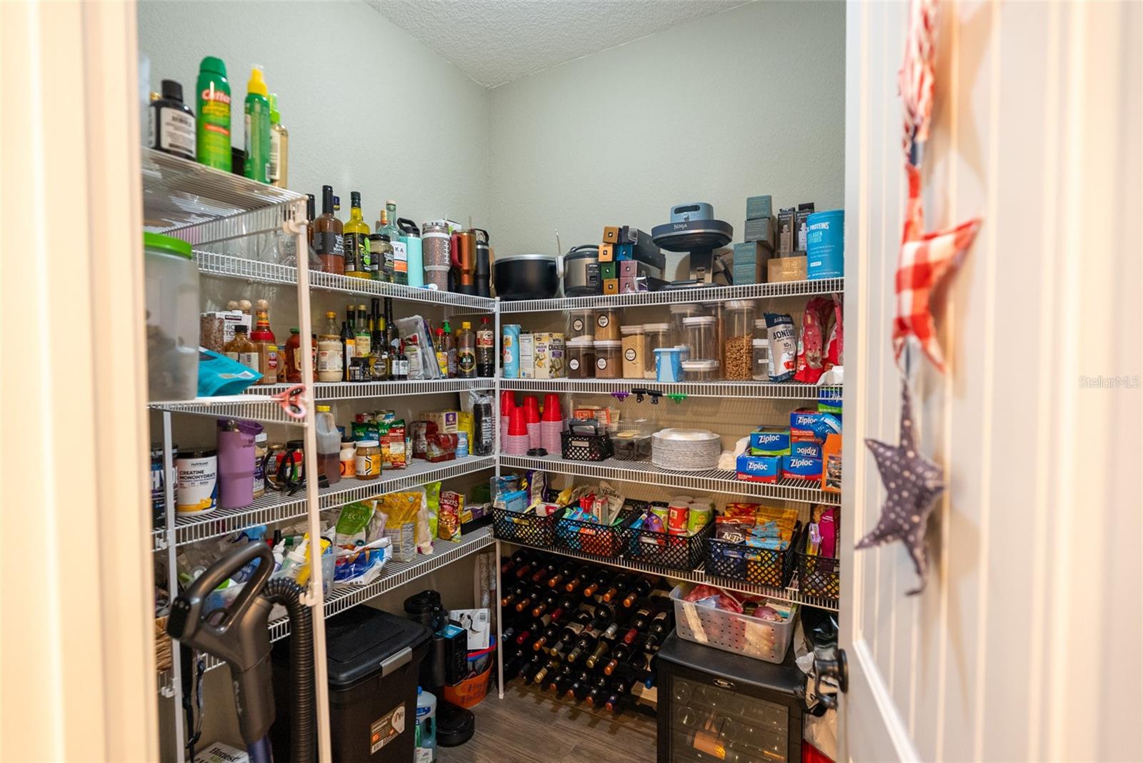 Image 21 of 54 For 6710 Winterset Gardens Road