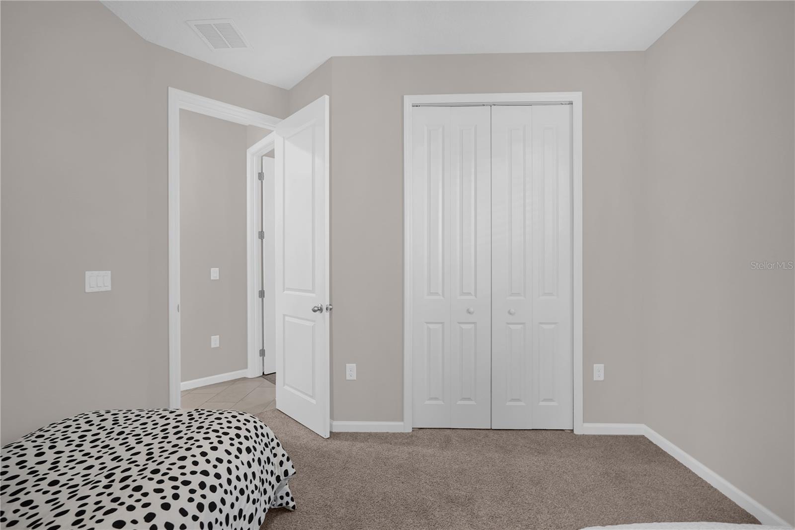 Image 17 of 35 For 836 Griffon Avenue