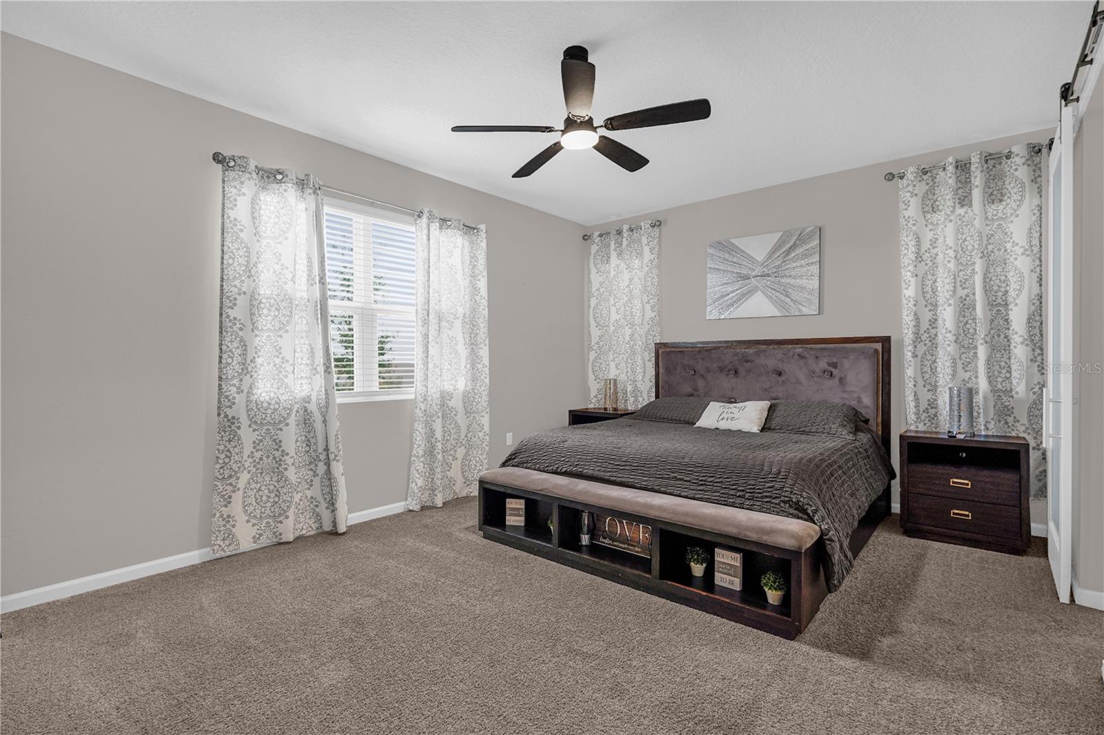 Image 23 of 35 For 836 Griffon Avenue