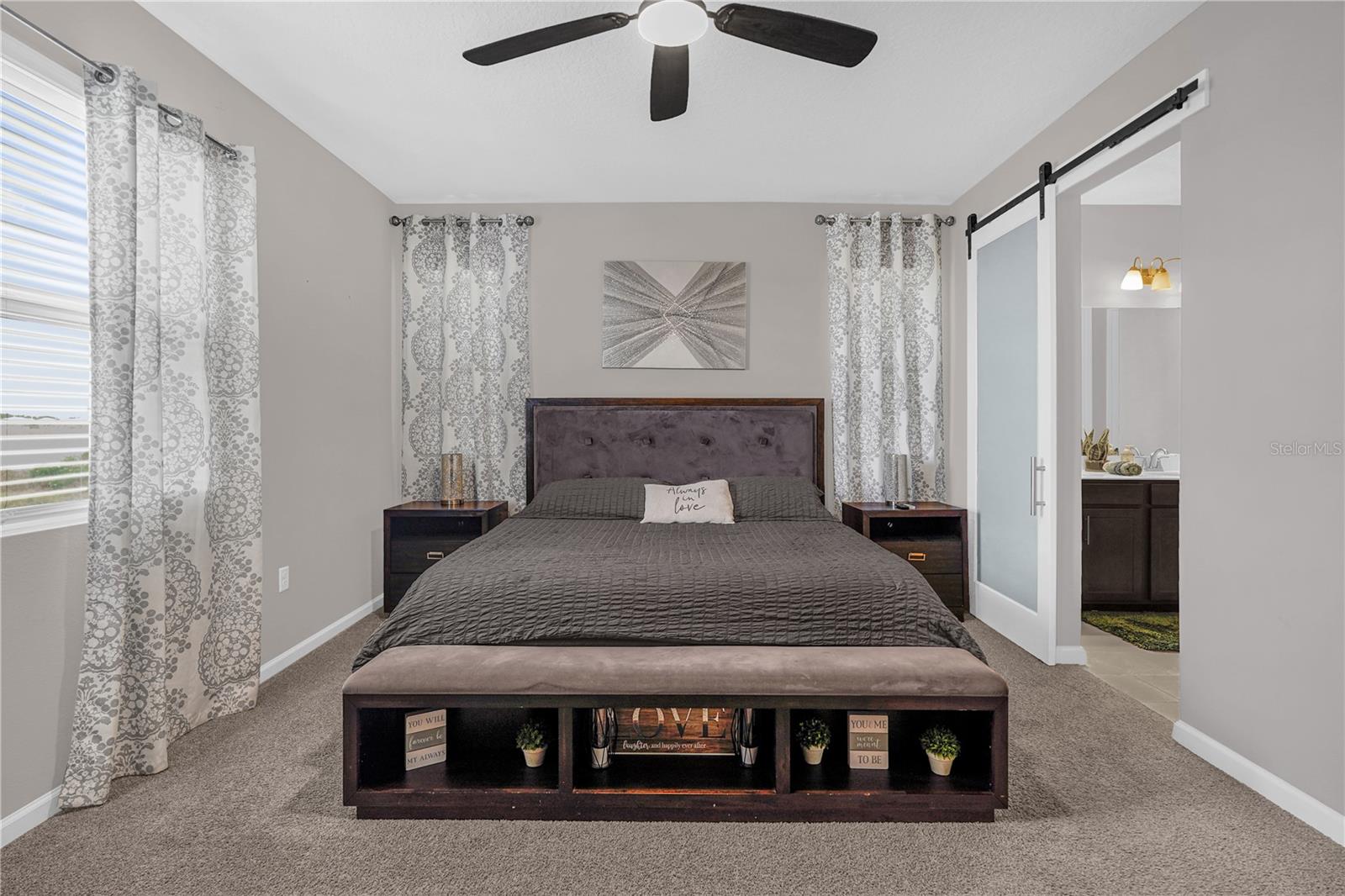 Image 24 of 35 For 836 Griffon Avenue