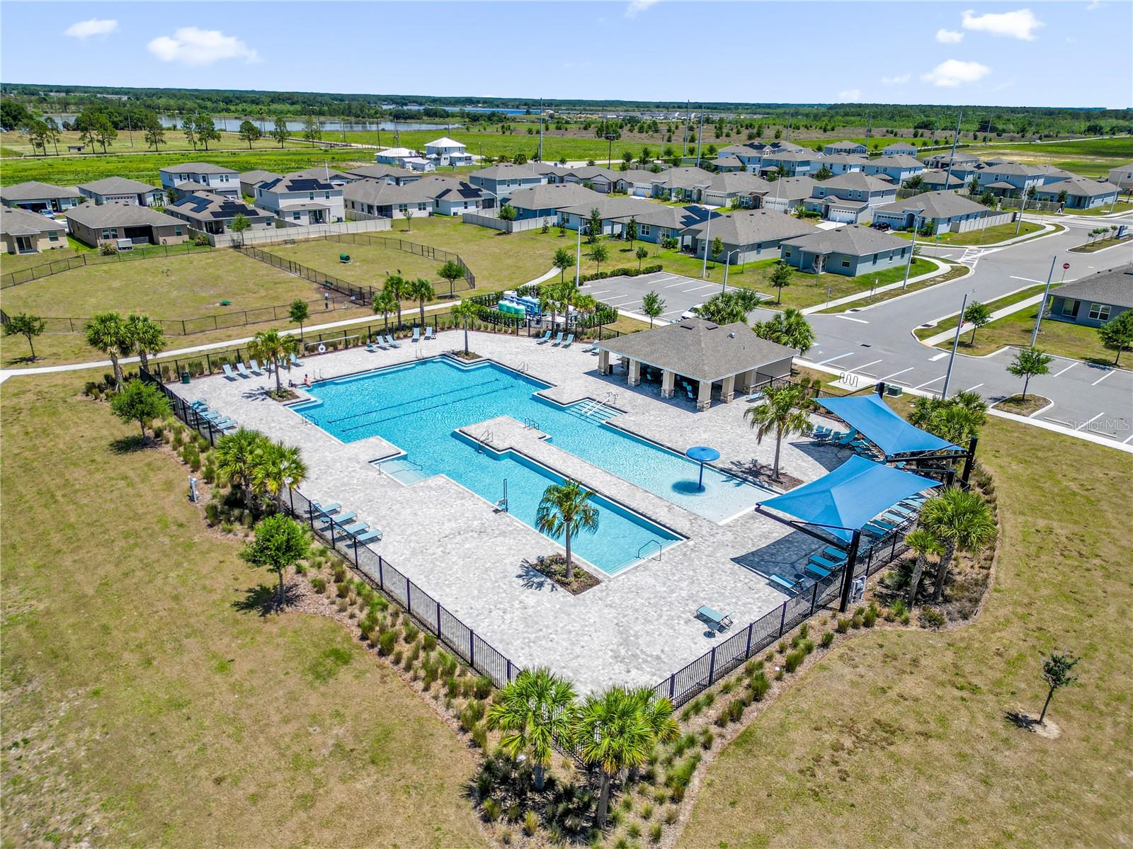 Image 33 of 35 For 836 Griffon Avenue