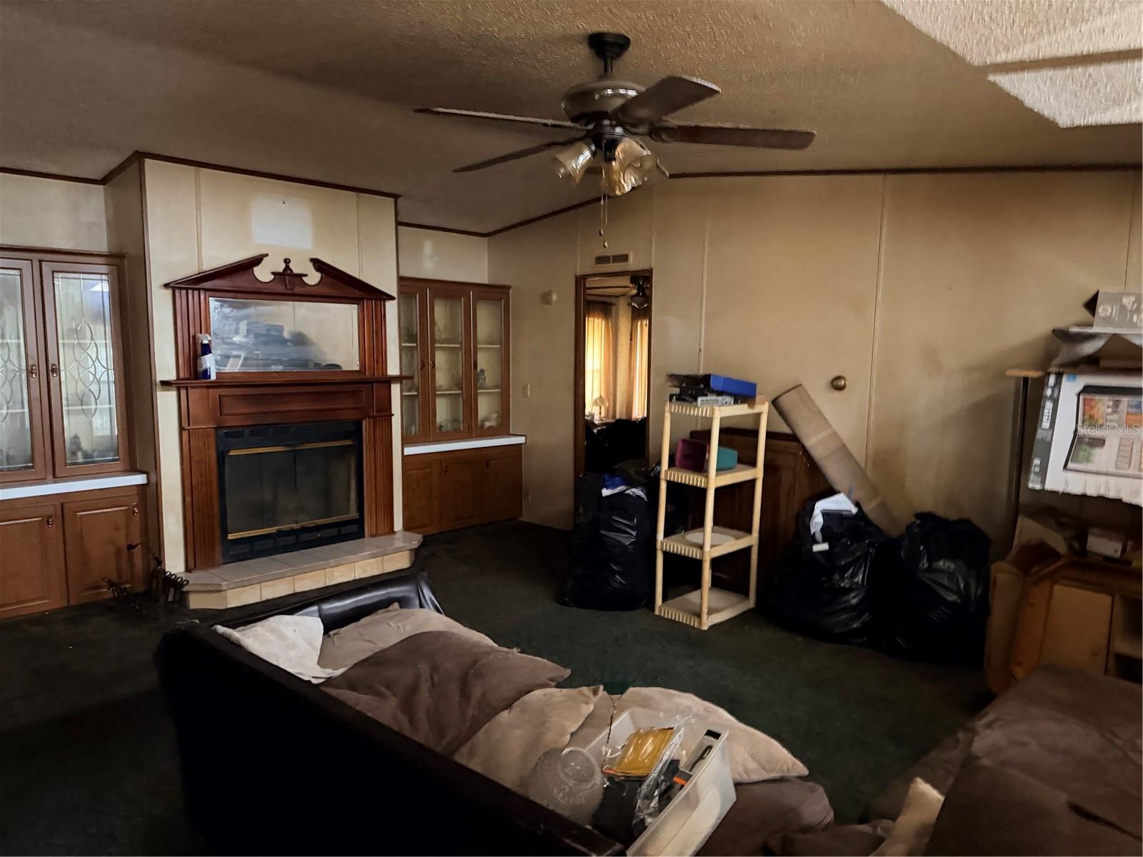 Image 2 of 10 For 844 Strain Boulevard