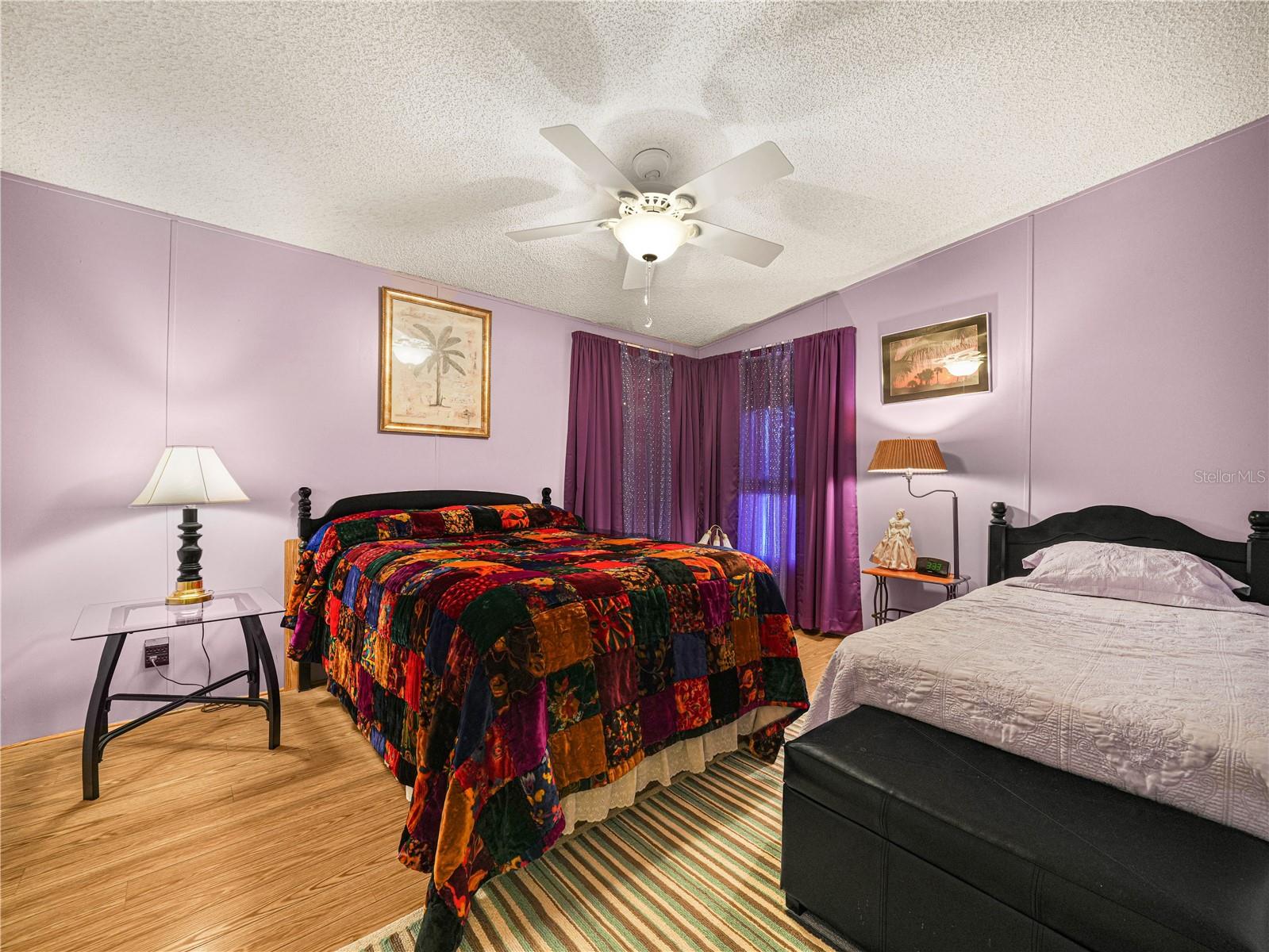 Image 13 of 23 For 124 Kensington Park Drive