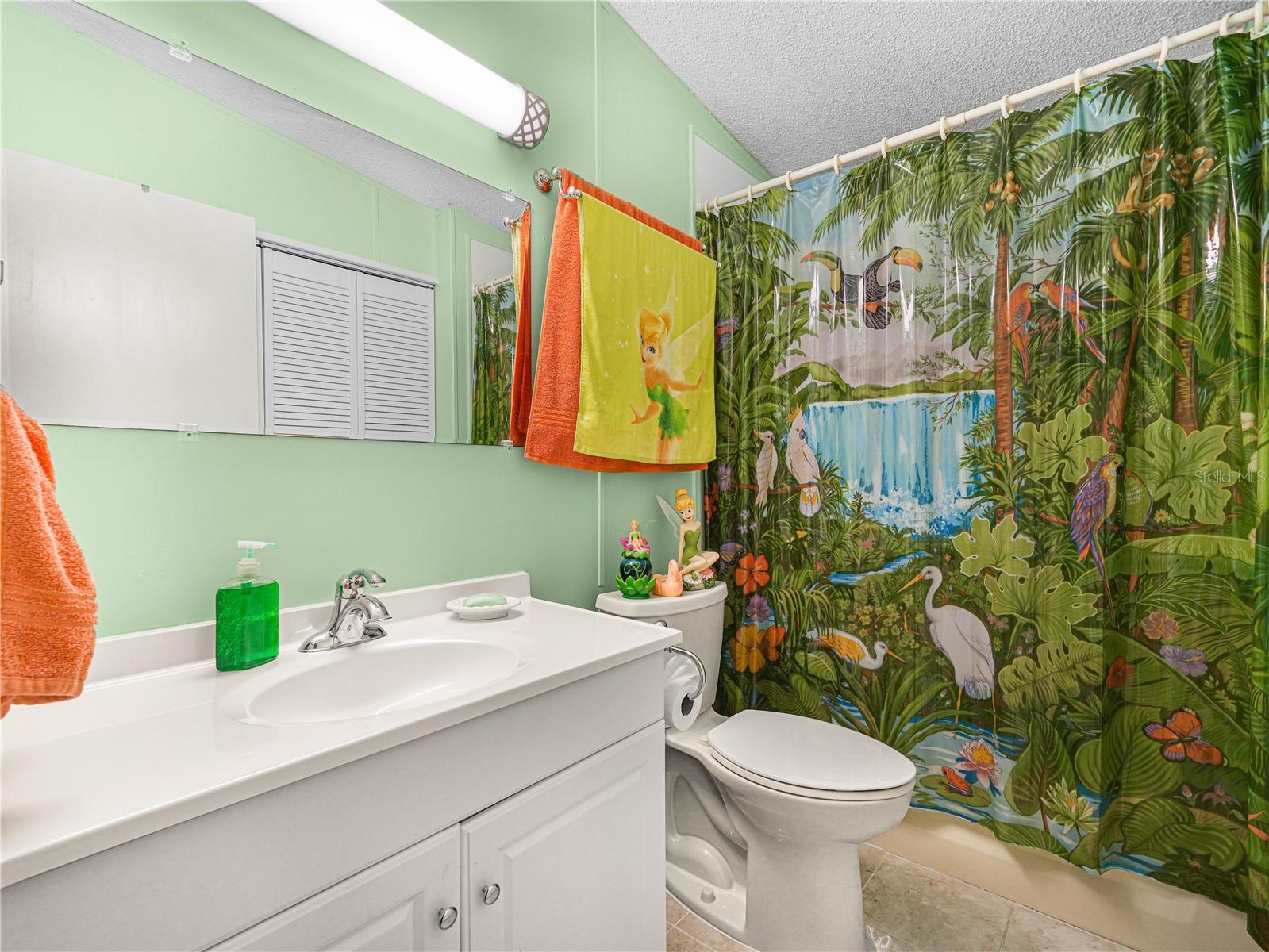 Image 18 of 23 For 124 Kensington Park Drive