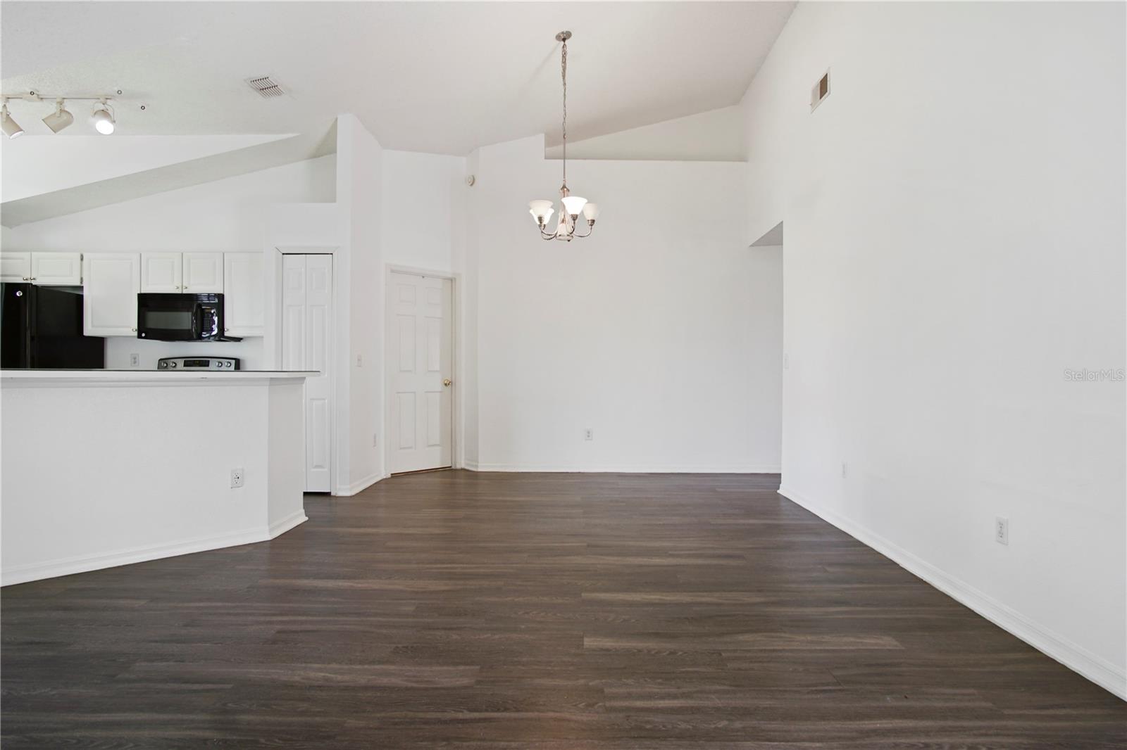 Image 10 of 39 For 2492 Saint Augustine Boulevard