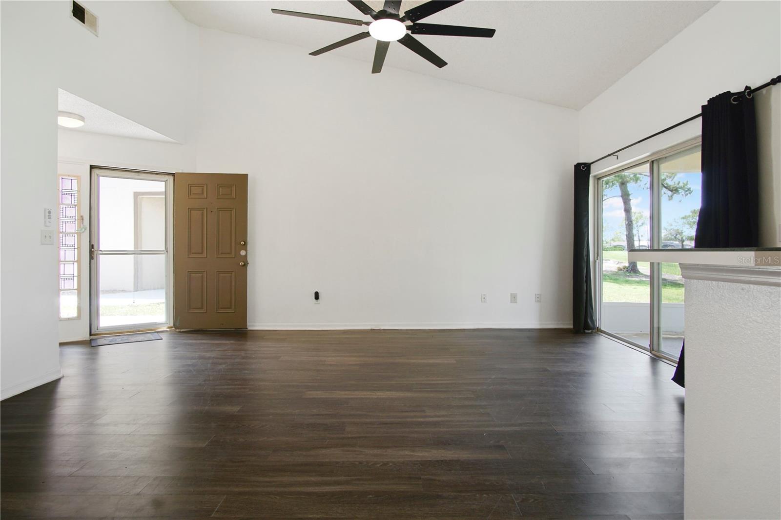 Image 12 of 39 For 2492 Saint Augustine Boulevard