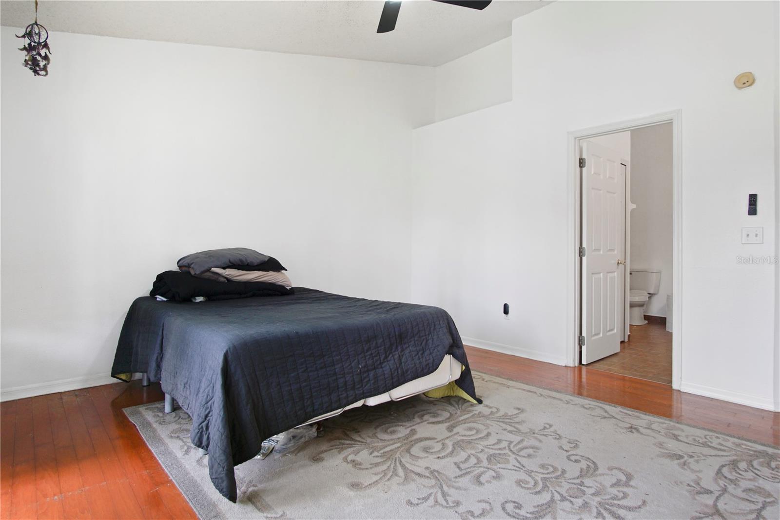 Image 13 of 39 For 2492 Saint Augustine Boulevard