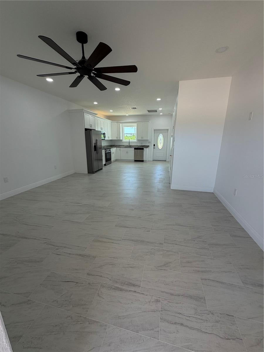 Image 4 of 8 For 7951 Sarasota Drive A