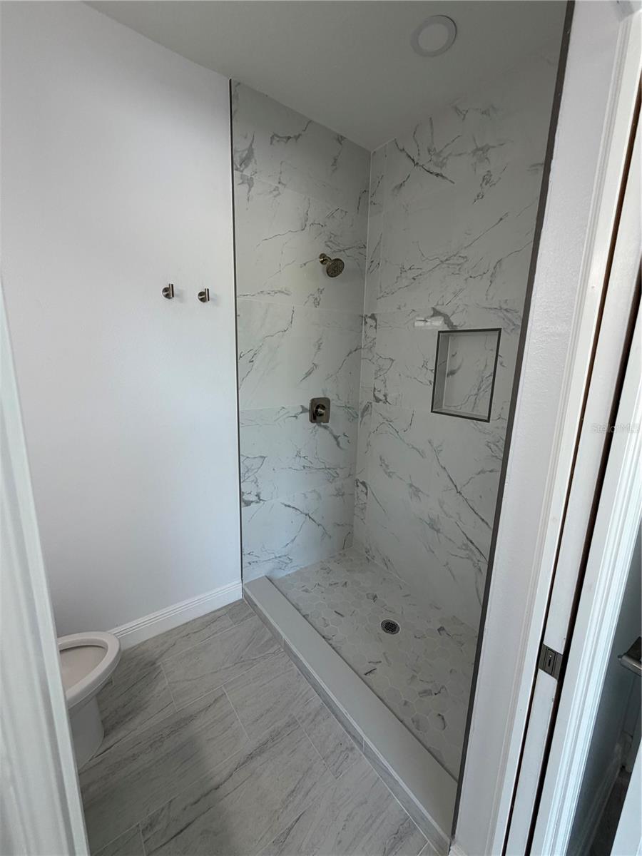 Image 6 of 8 For 7951 Sarasota Drive A