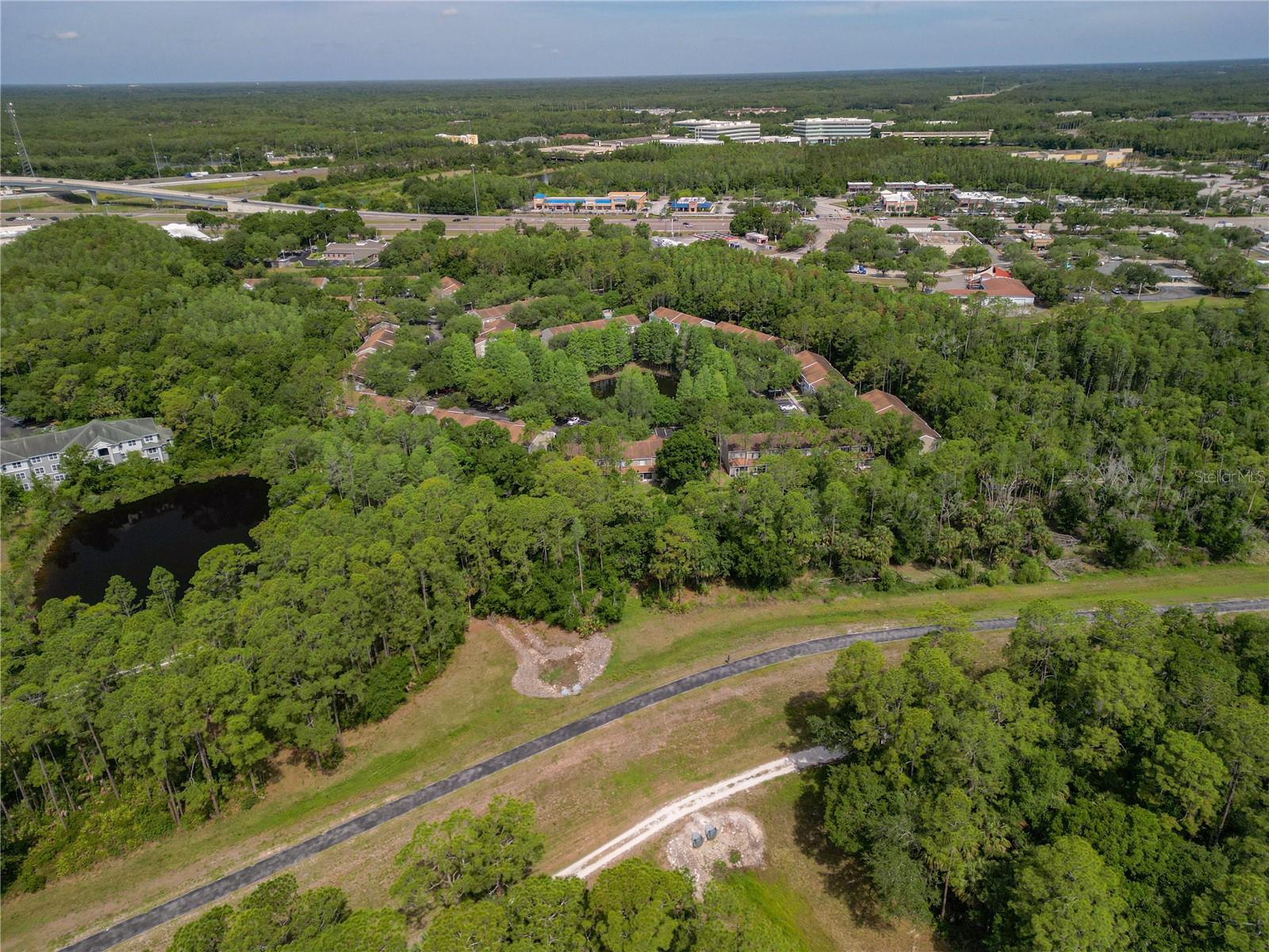 Image 22 of 30 For 8671 Hunters Key Circle 8671