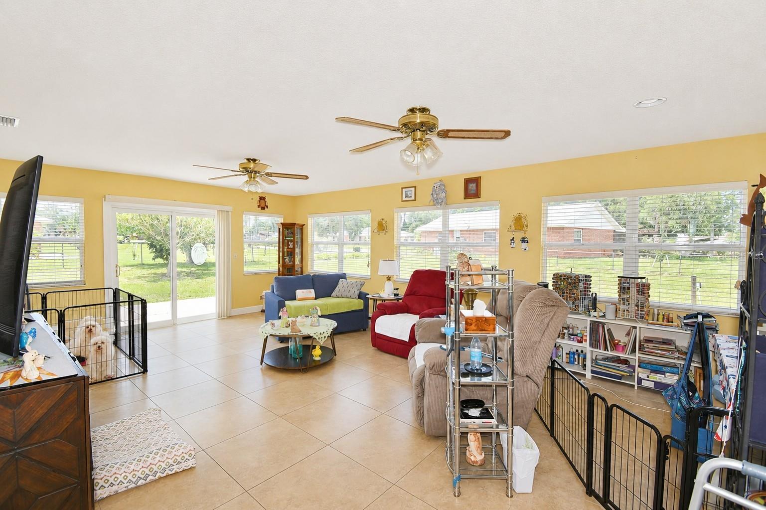 Image 19 of 37 For 1330 Chloe Terrace