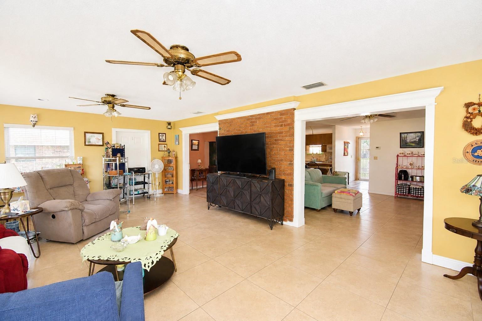 Image 21 of 37 For 1330 Chloe Terrace