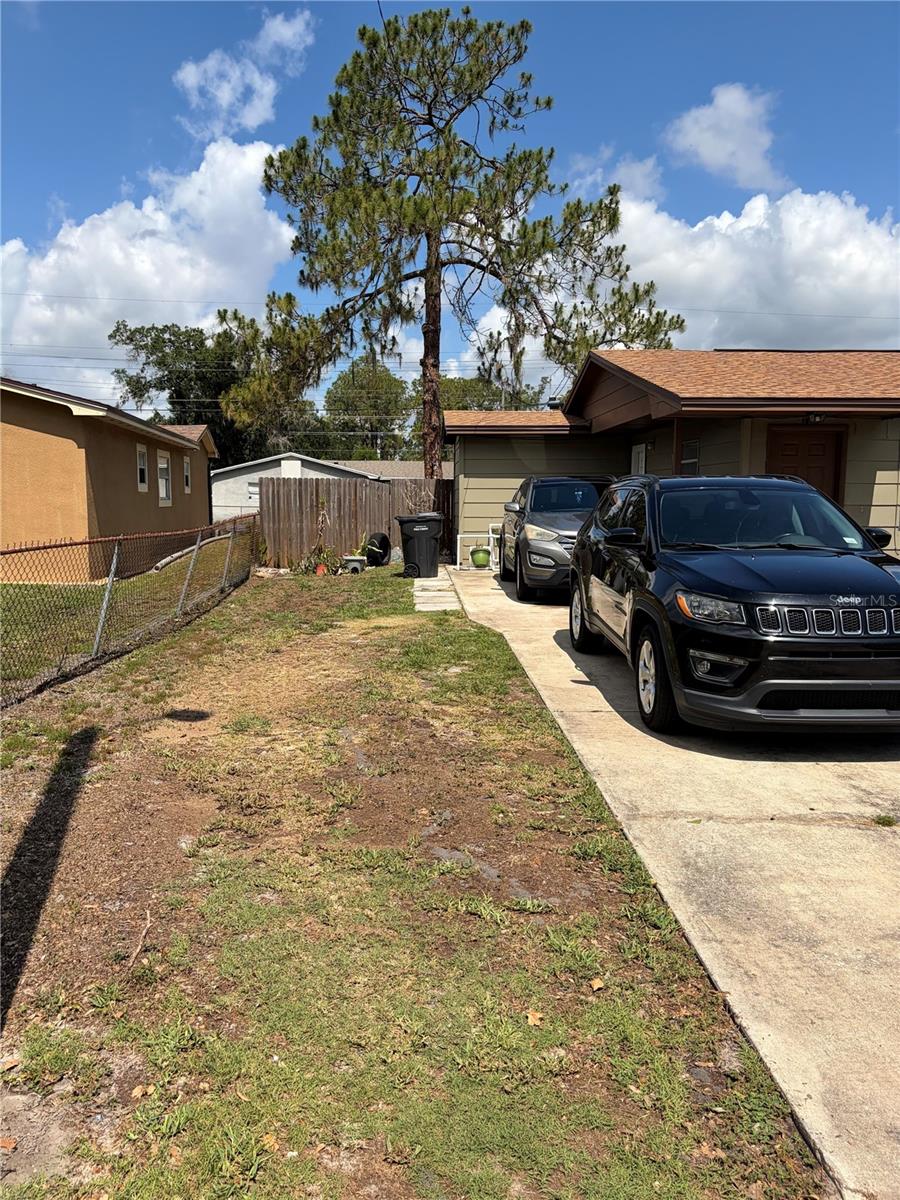 Image 4 of 9 For 1106 Milner Drive W