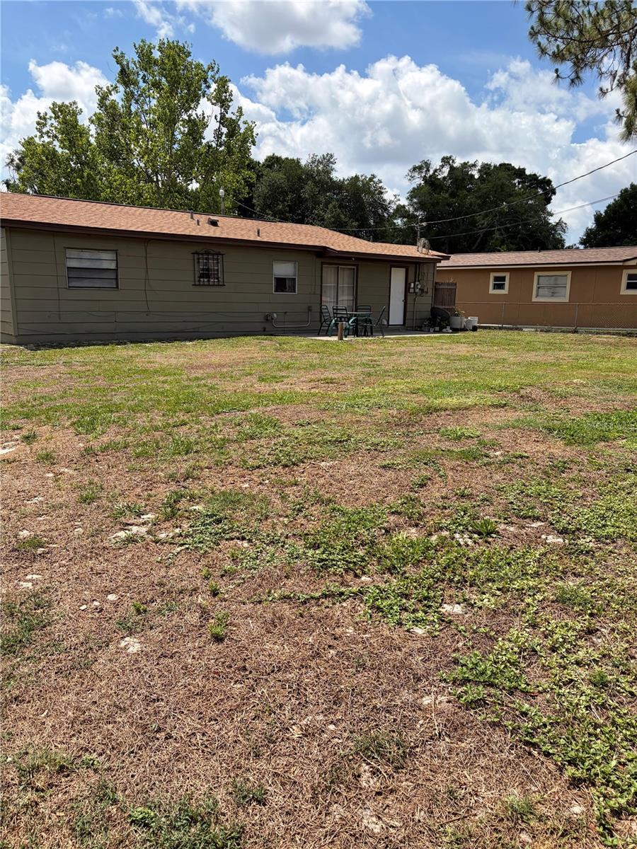Image 6 of 9 For 1106 Milner Drive W