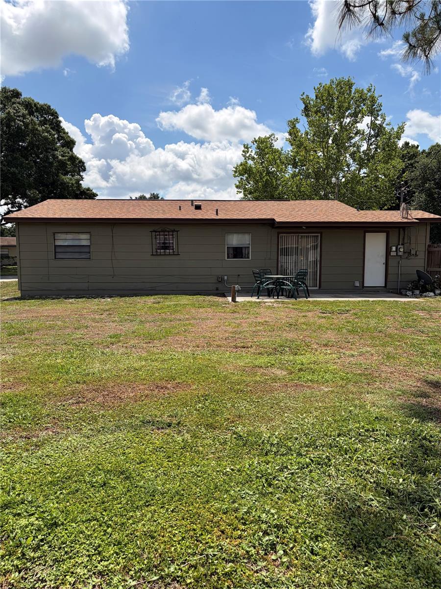 Image 8 of 9 For 1106 Milner Drive W