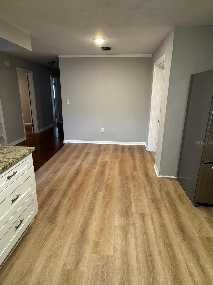 Image 4 of 11 For 1407 28th Street Nw
