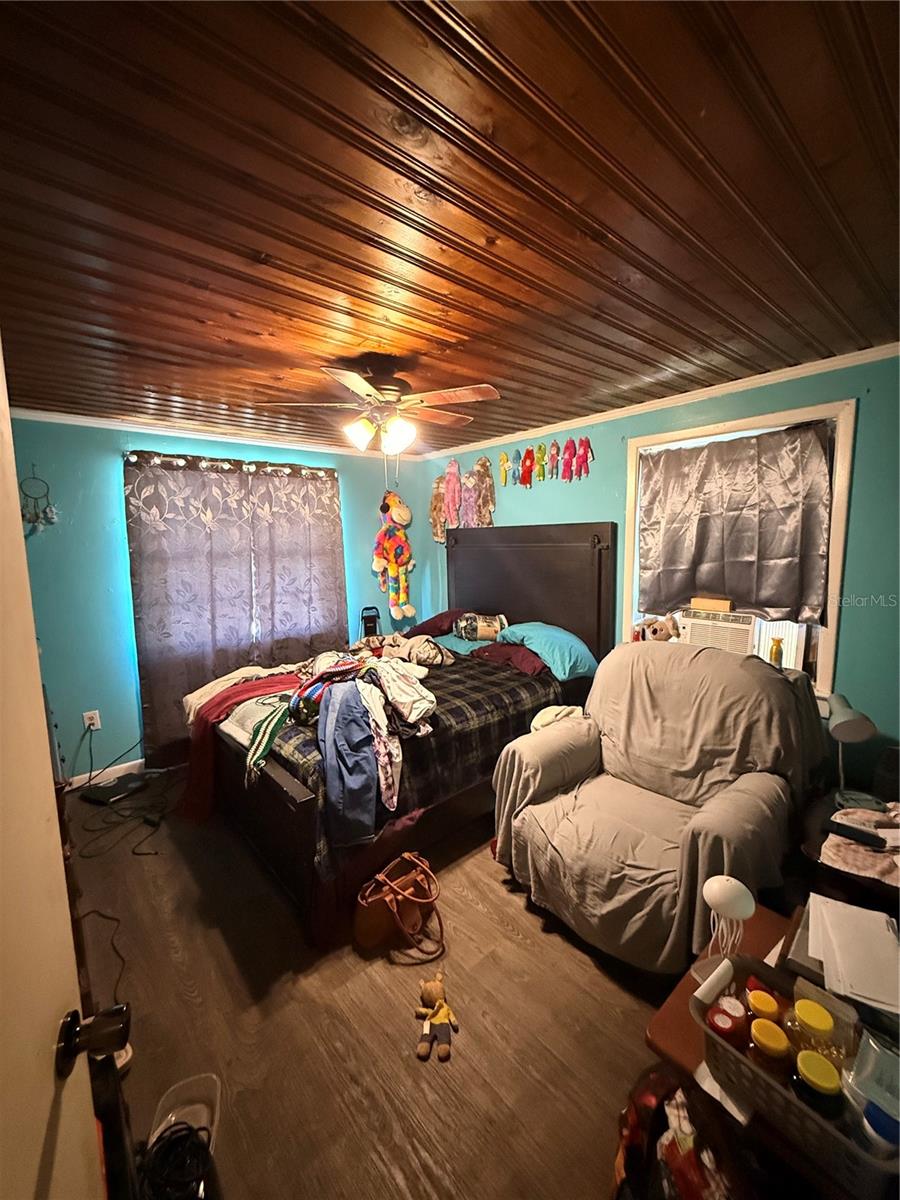 Image 15 of 20 For 222 4th Street W