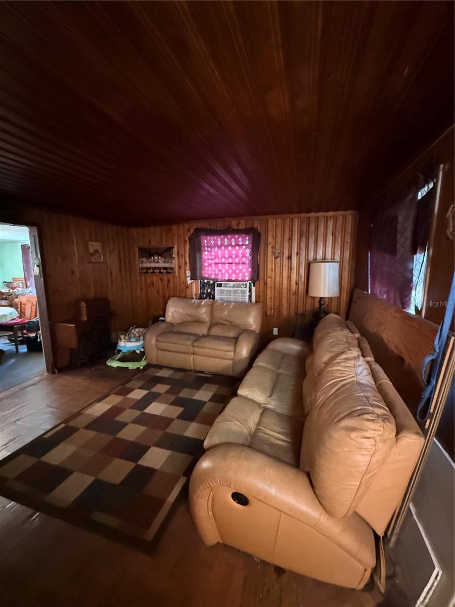 Image 8 of 20 For 222 4th Street W