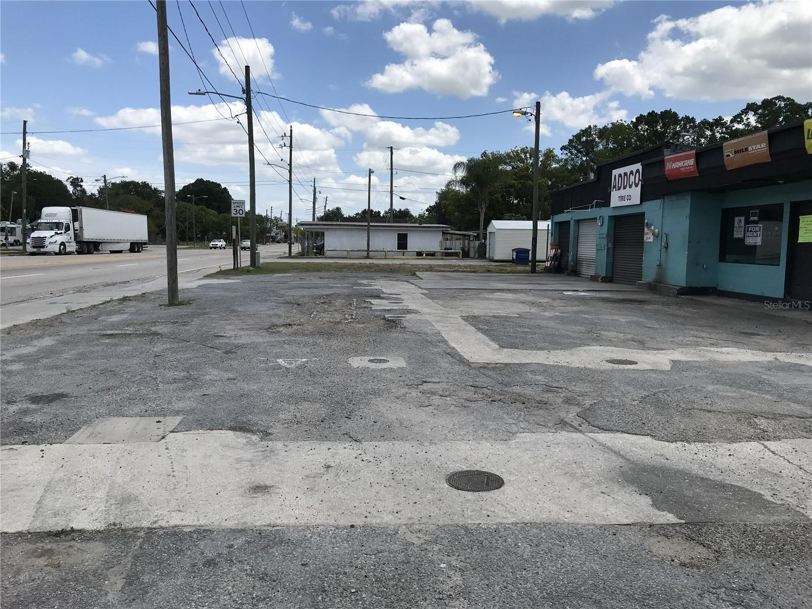 Image 20 of 32 For 204 Snively Avenue
