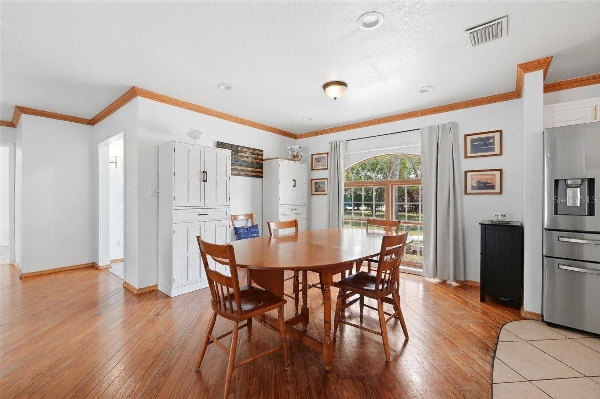 Image 12 of 45 For 450 Pomelo Street