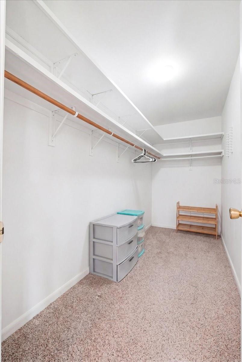 Image 21 of 45 For 450 Pomelo Street