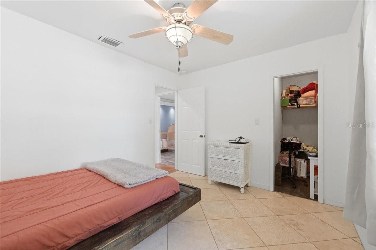 Image 22 of 45 For 450 Pomelo Street