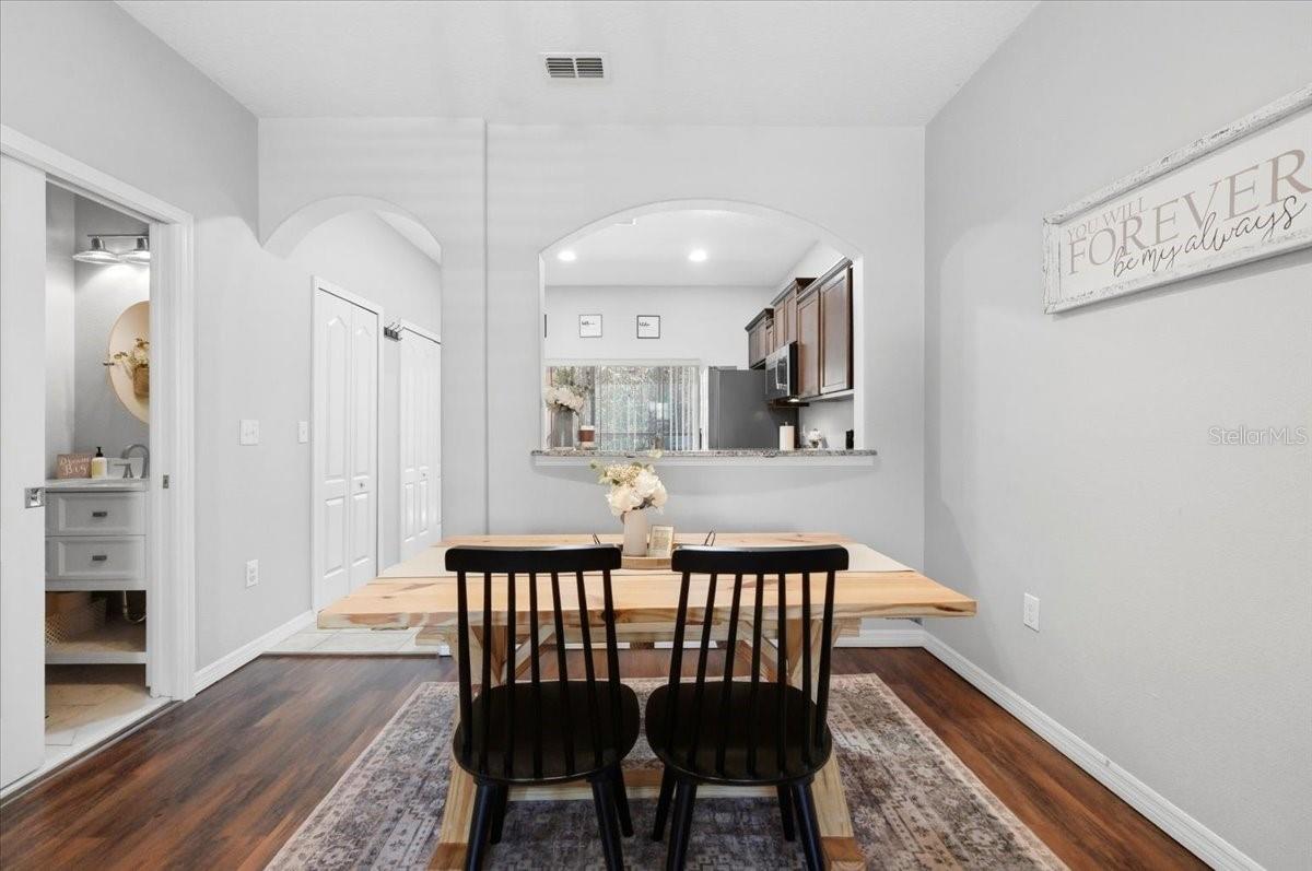 Image 14 of 41 For 4187 Shade Tree Lane