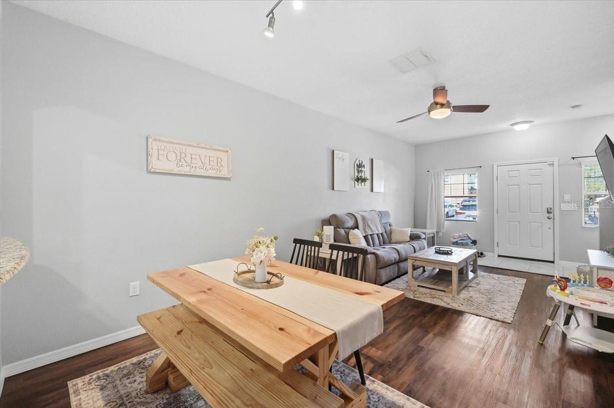 Image 15 of 41 For 4187 Shade Tree Lane