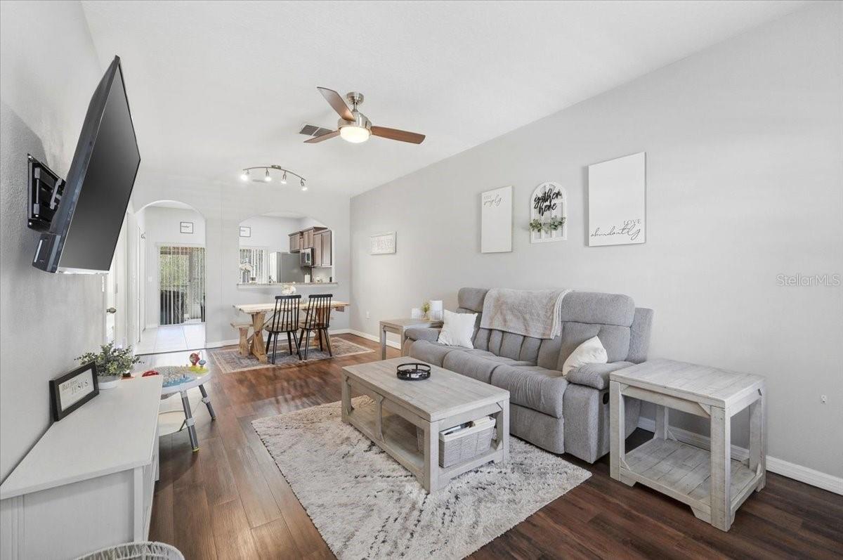 Image 8 of 41 For 4187 Shade Tree Lane