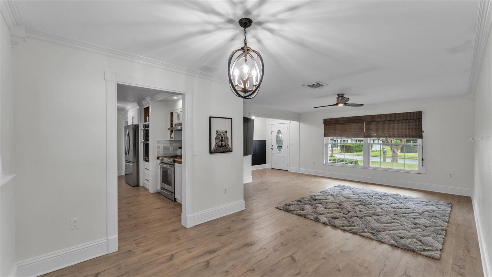 Image 18 of 44 For 4301 Orangewood Loop E