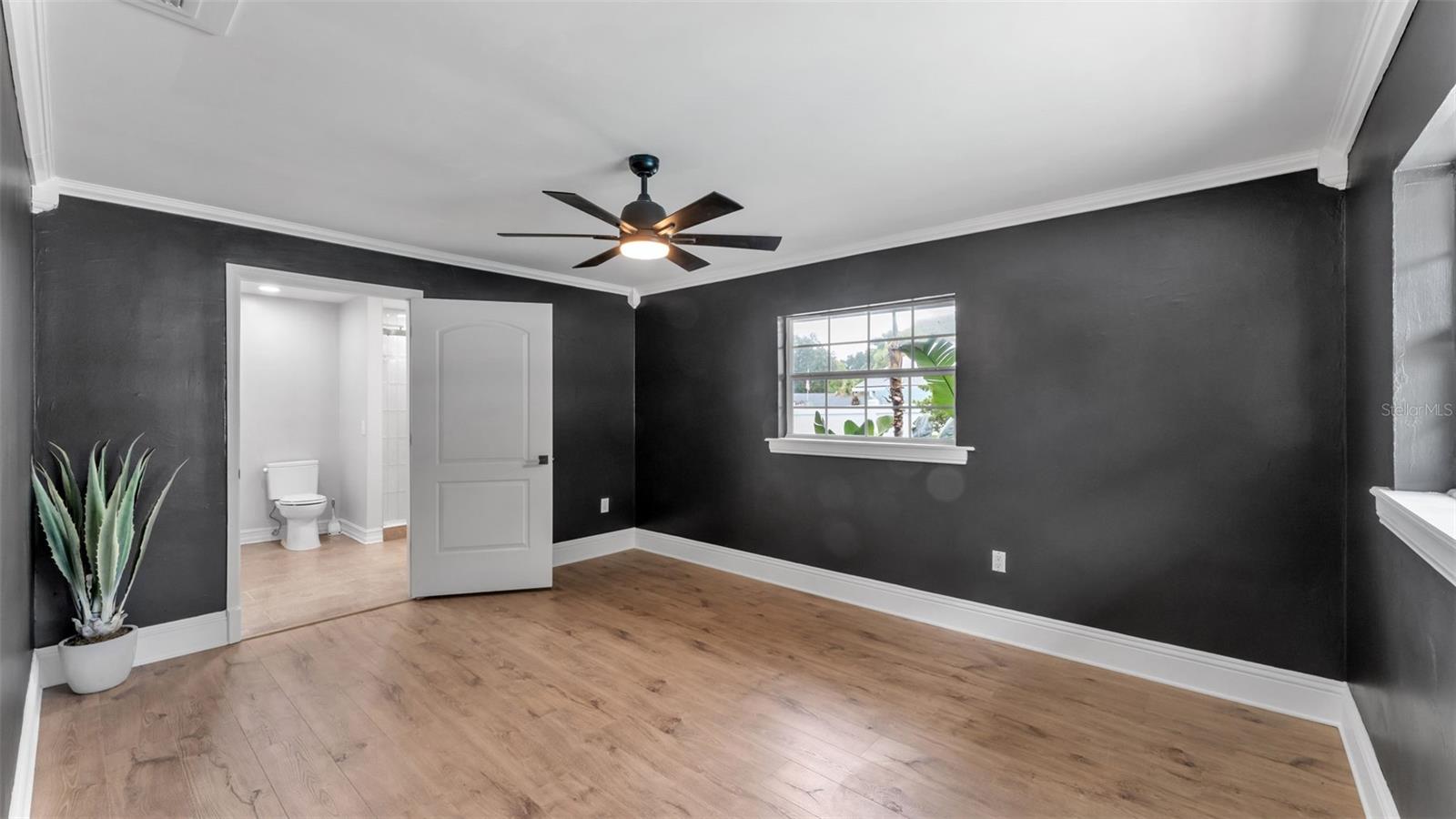 Image 20 of 44 For 4301 Orangewood Loop E