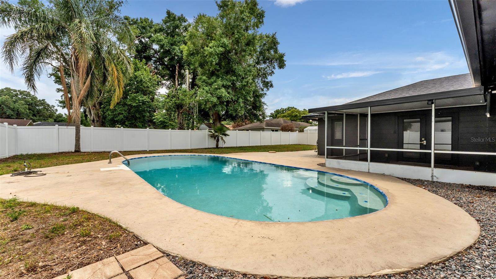 Image 33 of 44 For 4301 Orangewood Loop E