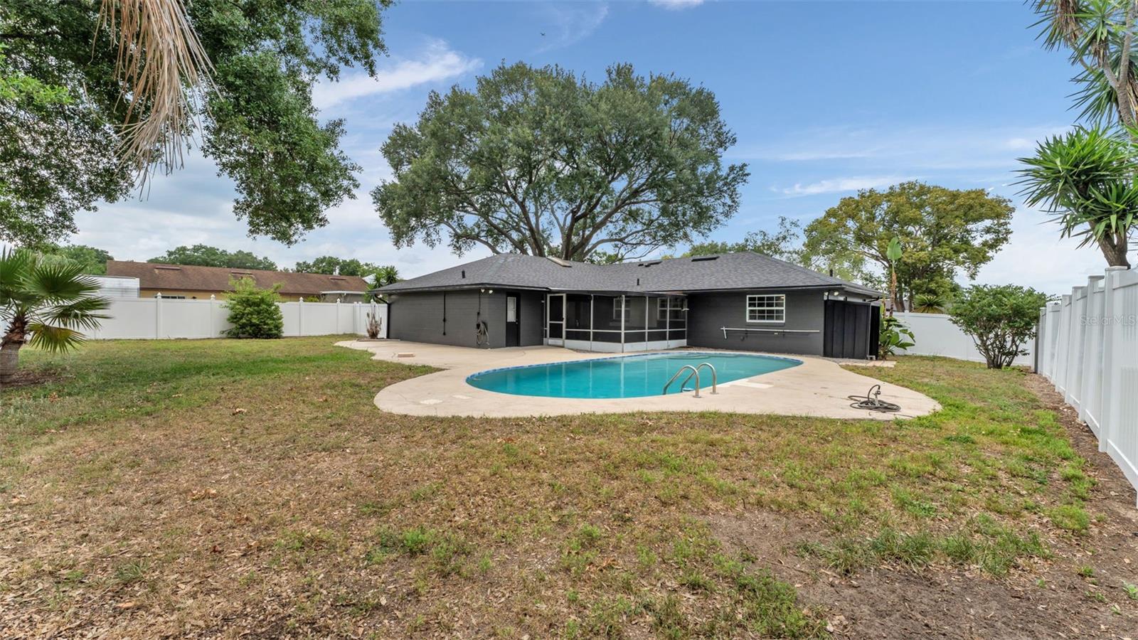 Image 35 of 44 For 4301 Orangewood Loop E