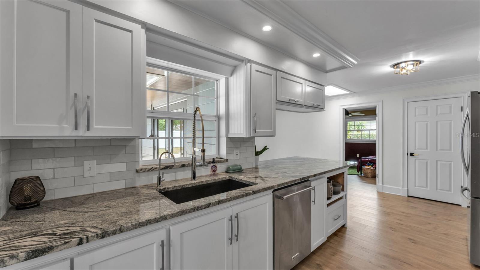Image 9 of 44 For 4301 Orangewood Loop E