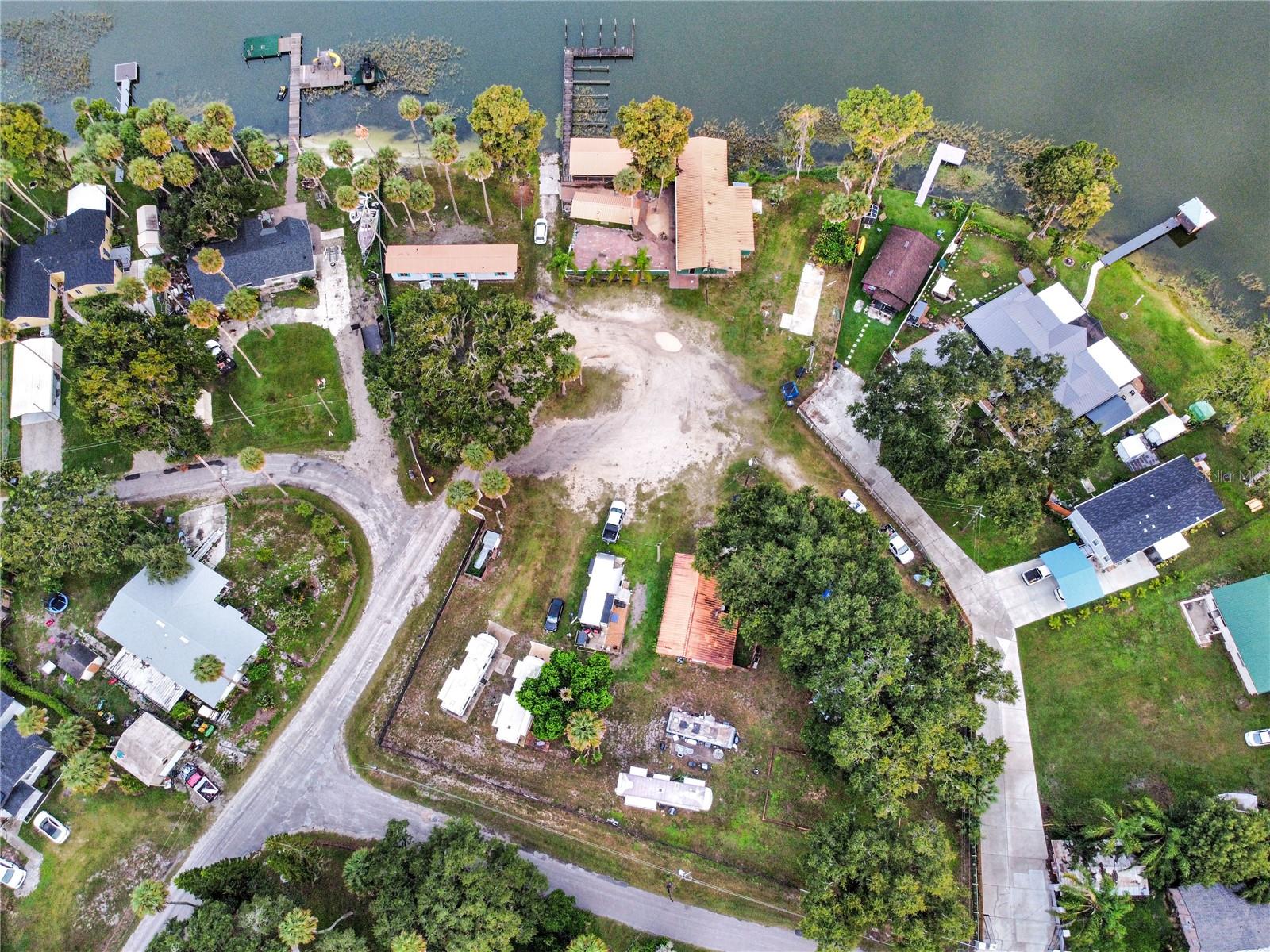 Image 9 of 39 For 1030 Lake Marion Road 4