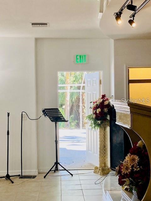 Image 21 of 79 For 106 Beresford Avenue