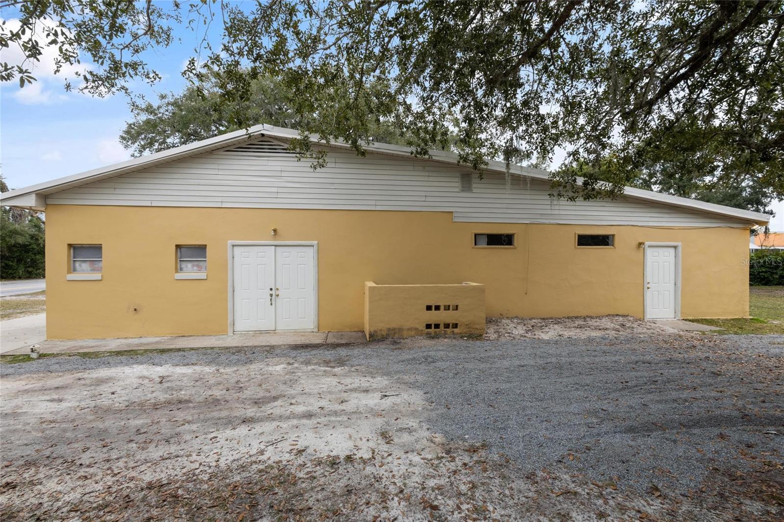 Image 73 of 79 For 106 Beresford Avenue