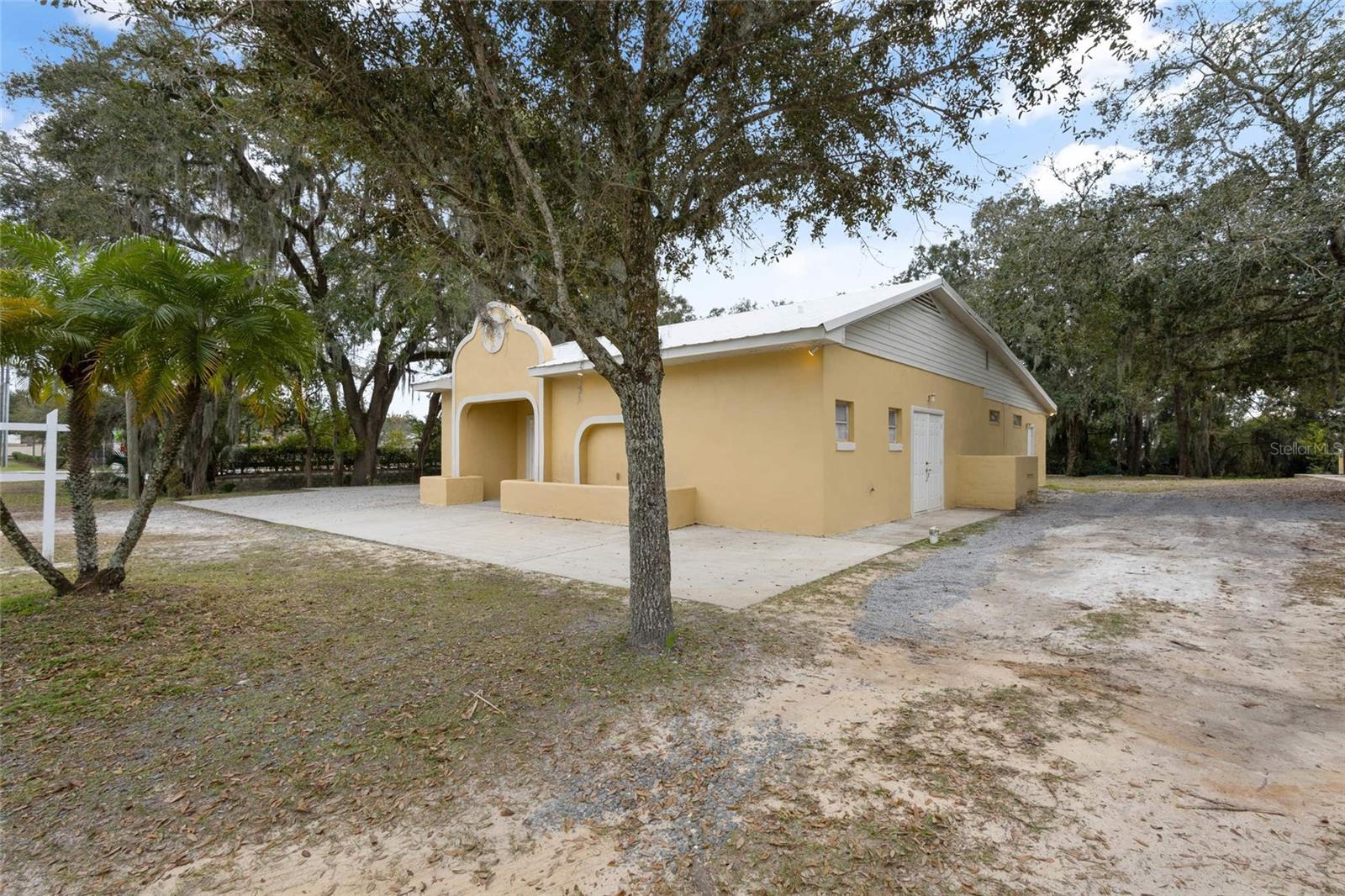 Image 75 of 79 For 106 Beresford Avenue