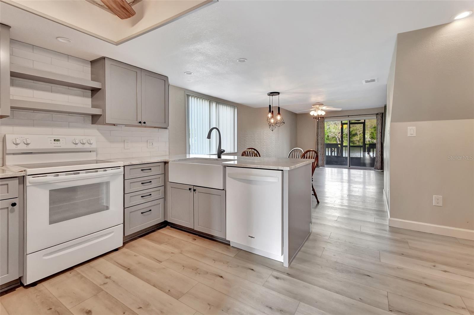 Image 11 of 32 For 2329 River Ridge Road 160