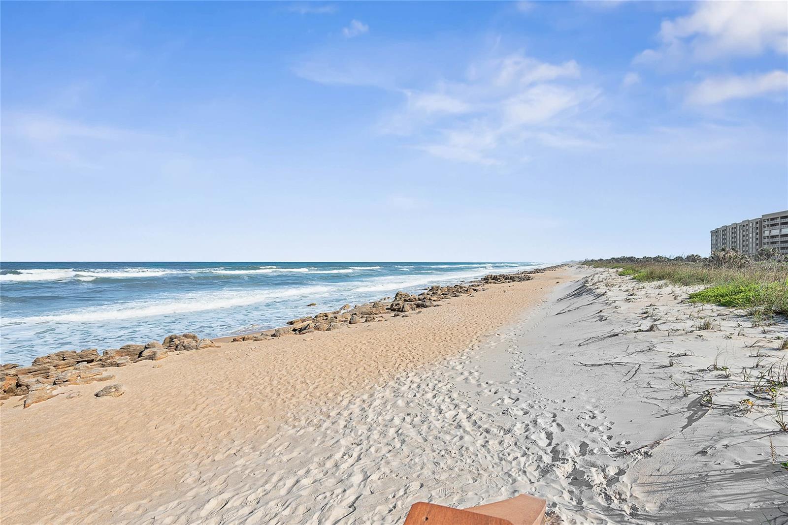 Image 39 of 95 For 80 Surfview Drive 601
