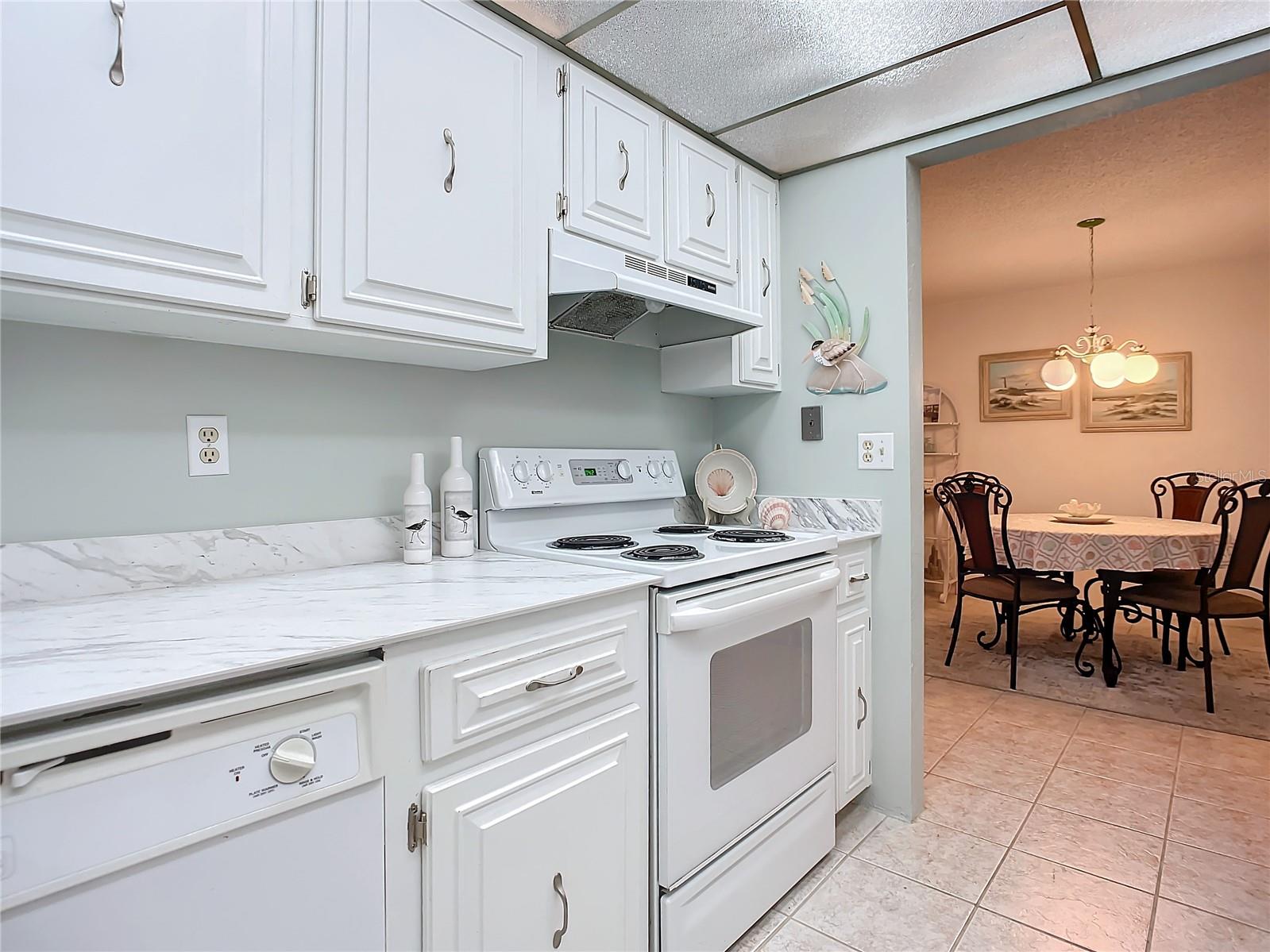 Image 12 of 50 For 1415 Ocean Shore Boulevard 309