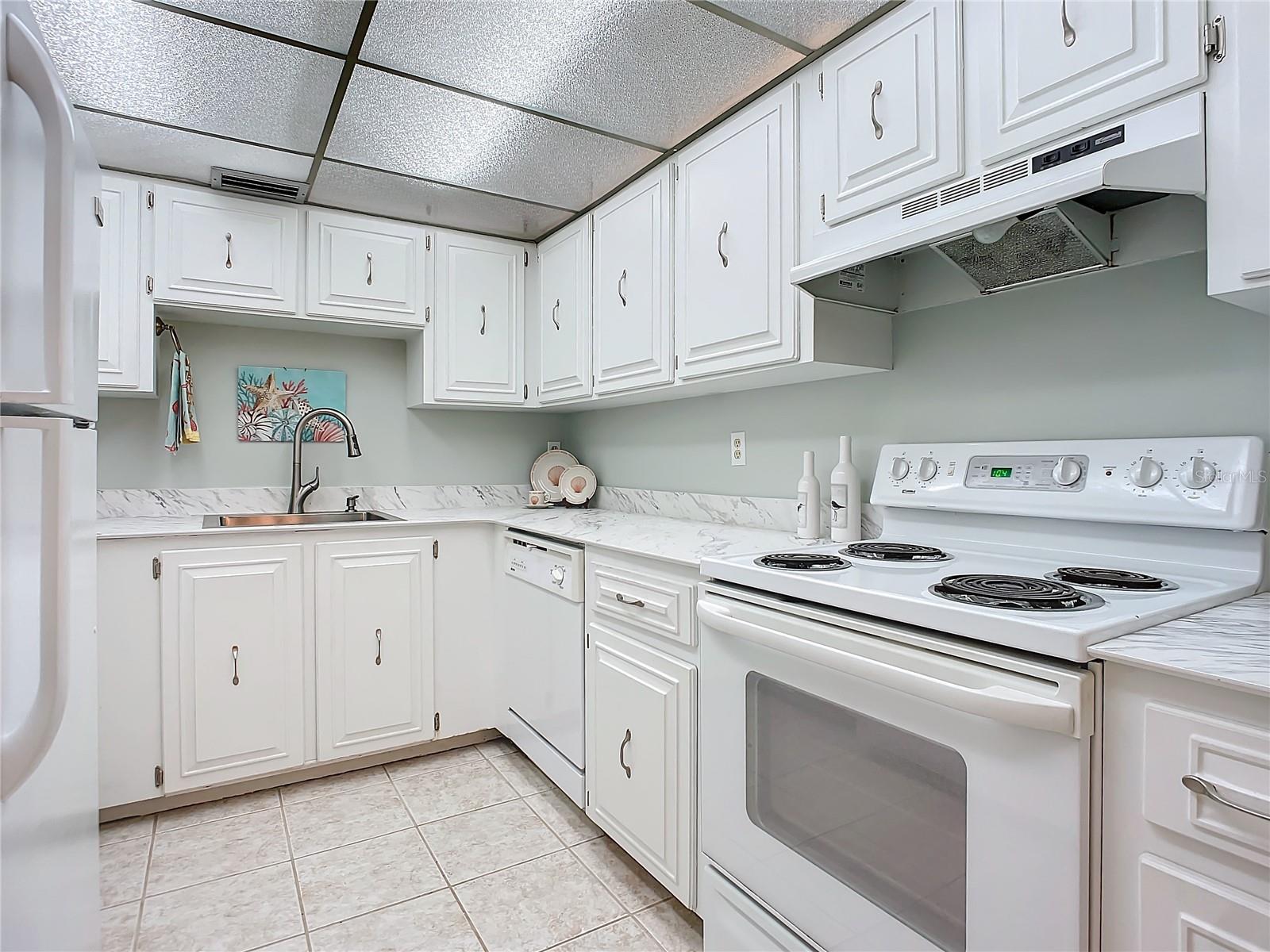 Image 14 of 50 For 1415 Ocean Shore Boulevard 309