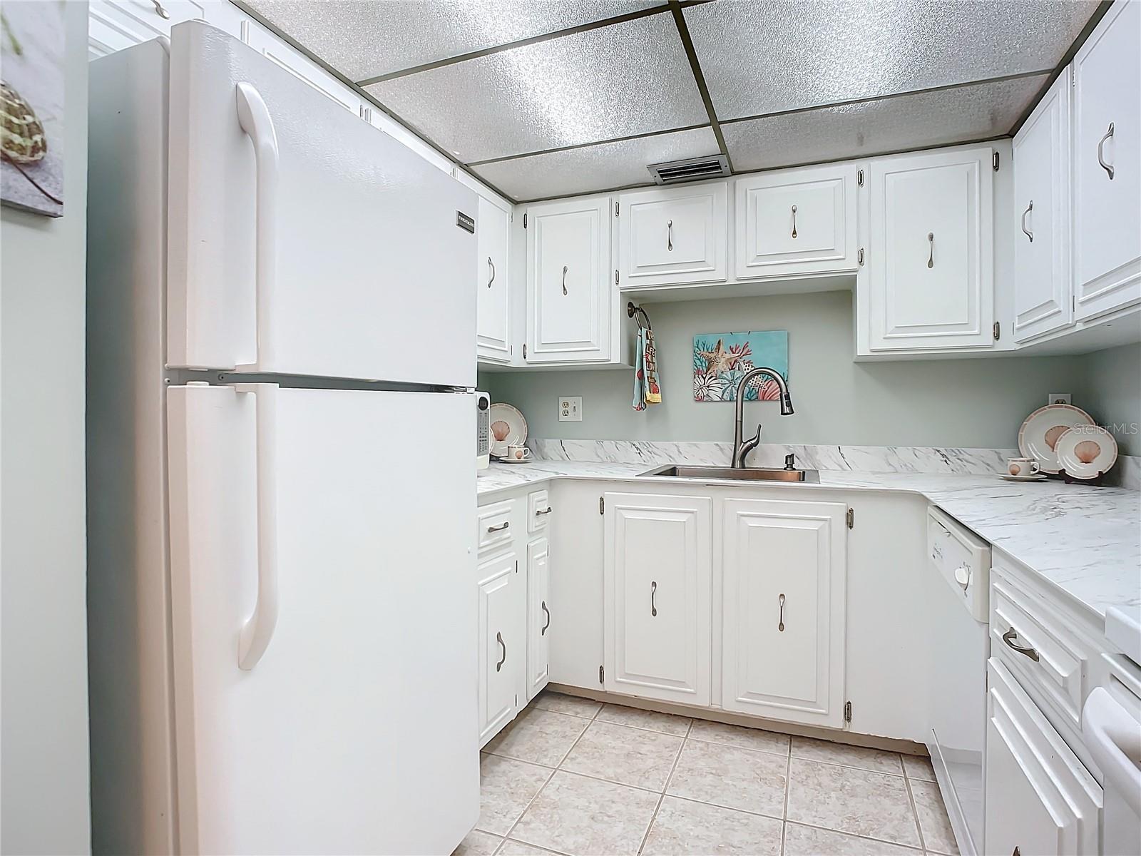 Image 15 of 50 For 1415 Ocean Shore Boulevard 309
