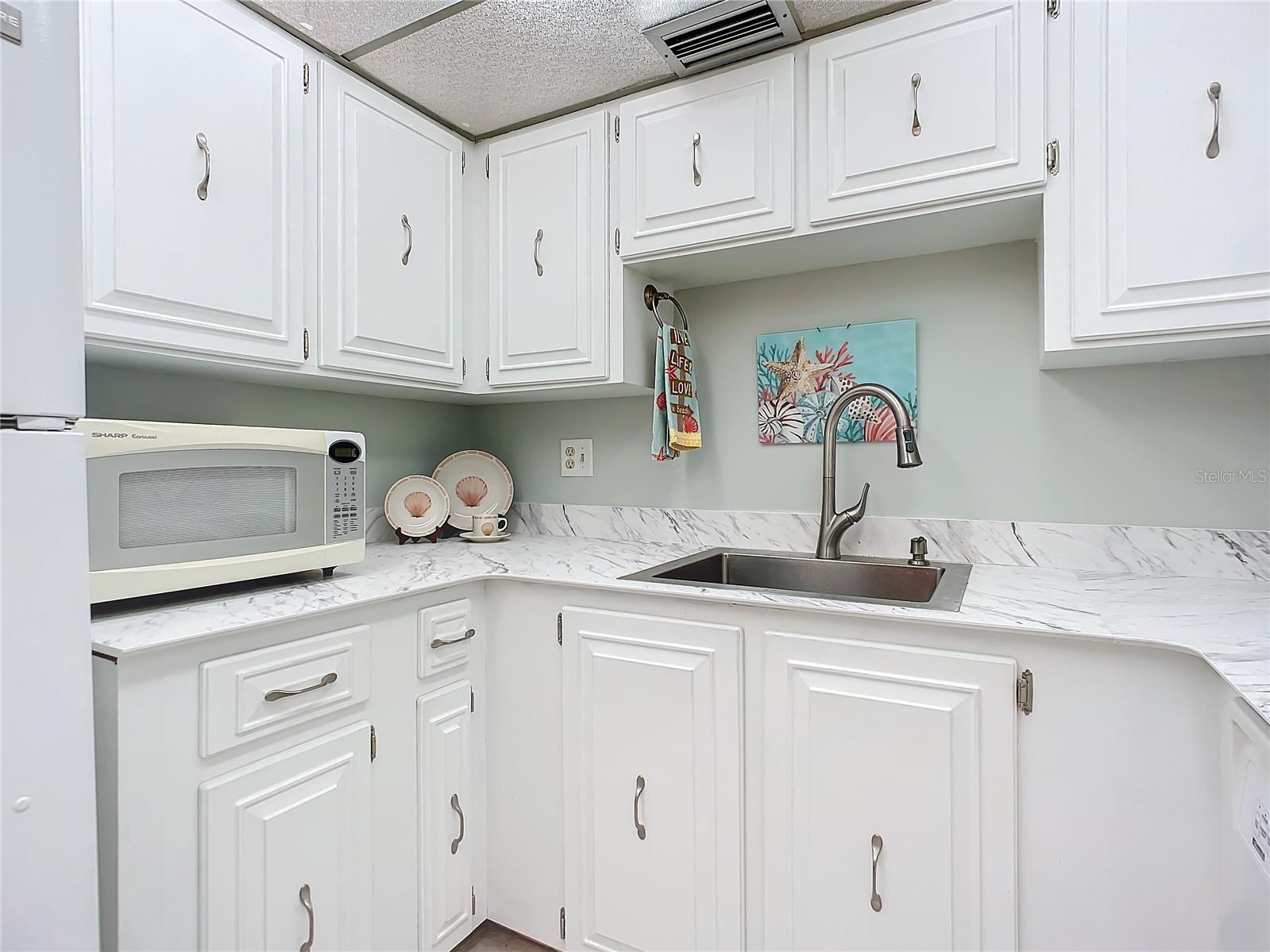 Image 17 of 50 For 1415 Ocean Shore Boulevard 309