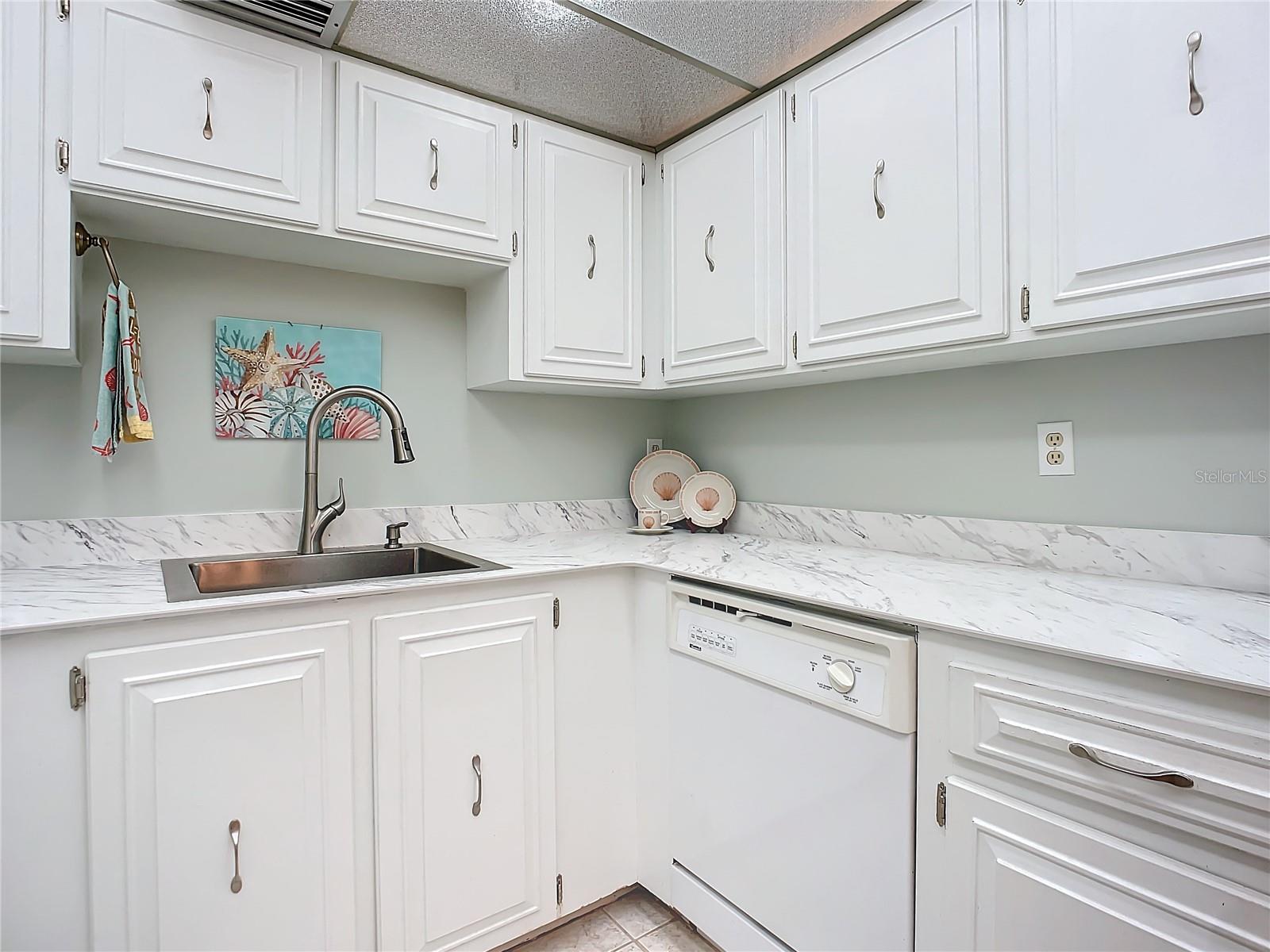 Image 18 of 50 For 1415 Ocean Shore Boulevard 309