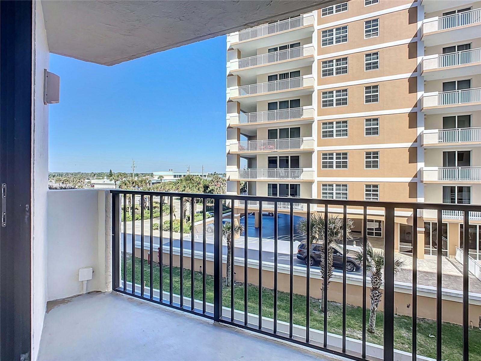 Image 34 of 50 For 1415 Ocean Shore Boulevard 309