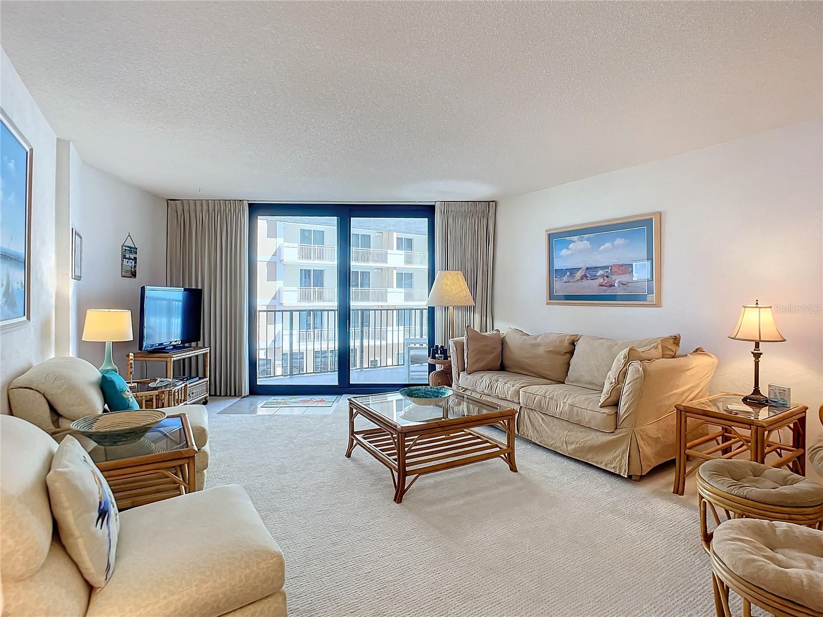 Image 4 of 50 For 1415 Ocean Shore Boulevard 309