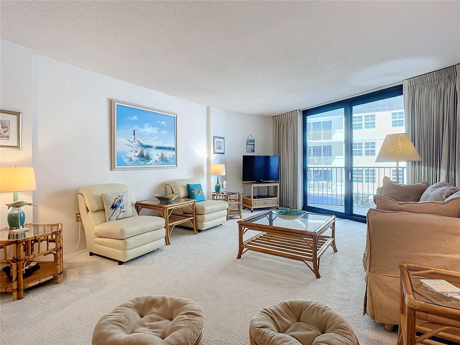 Image 5 of 50 For 1415 Ocean Shore Boulevard 309