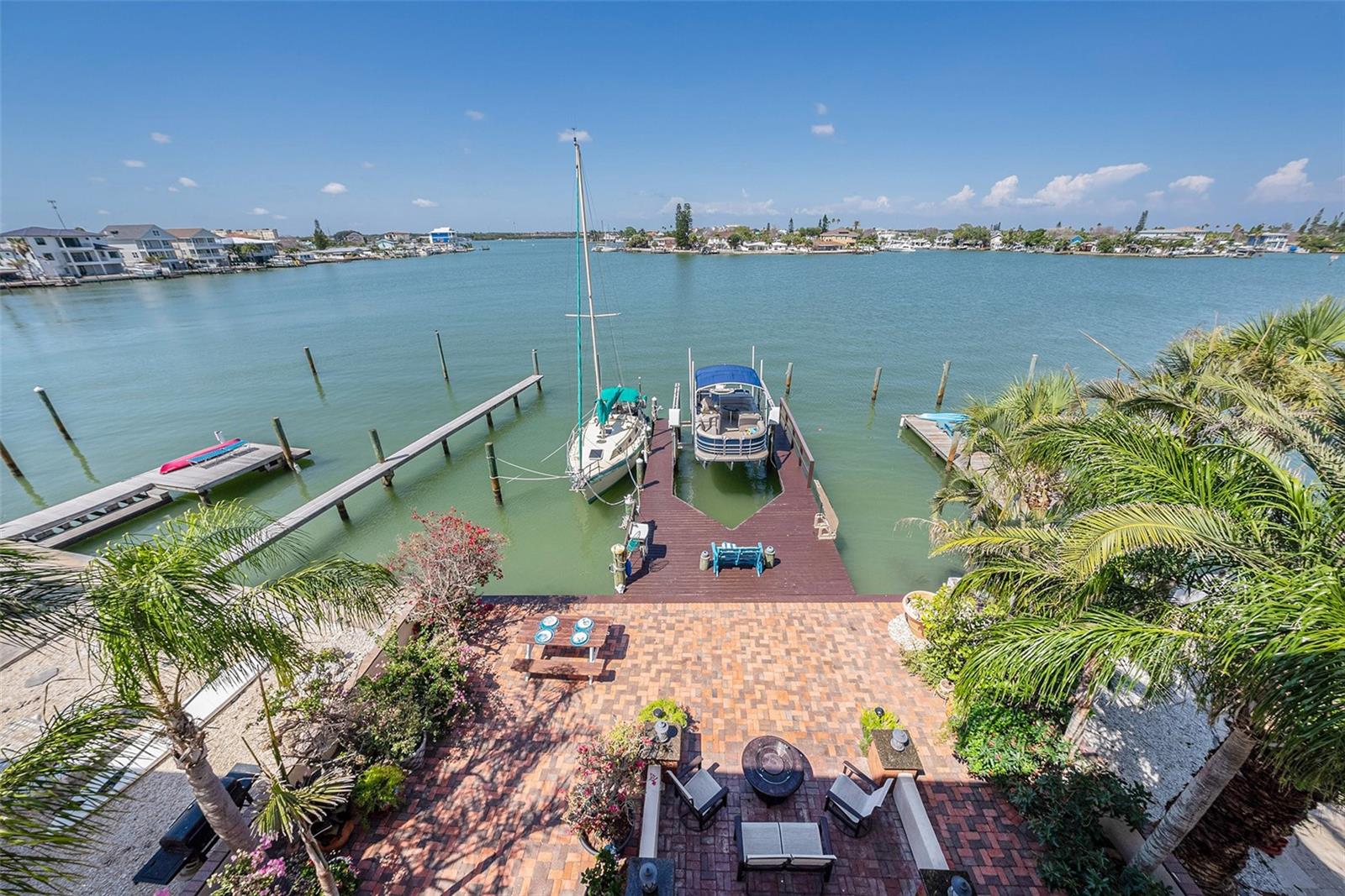 Details for 14215 Bayshore Drive, MADEIRA BEACH, FL 33708