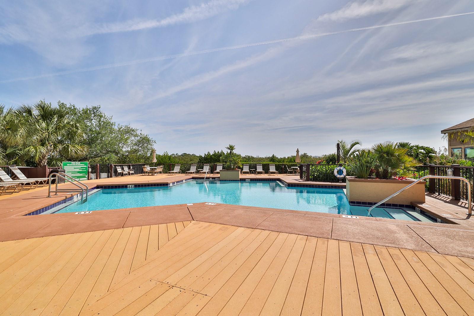 Image 34 of 38 For 1401 Palmetto Avenue 402